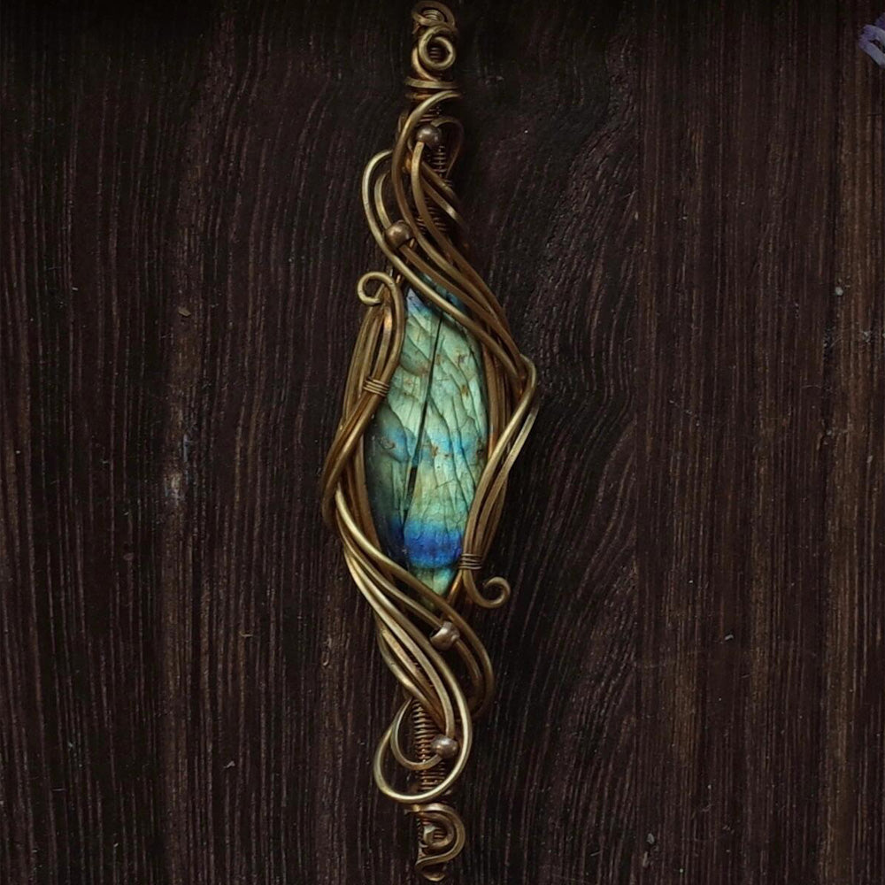 Lucky Oasis Dreams Labradorite Copper Pendant