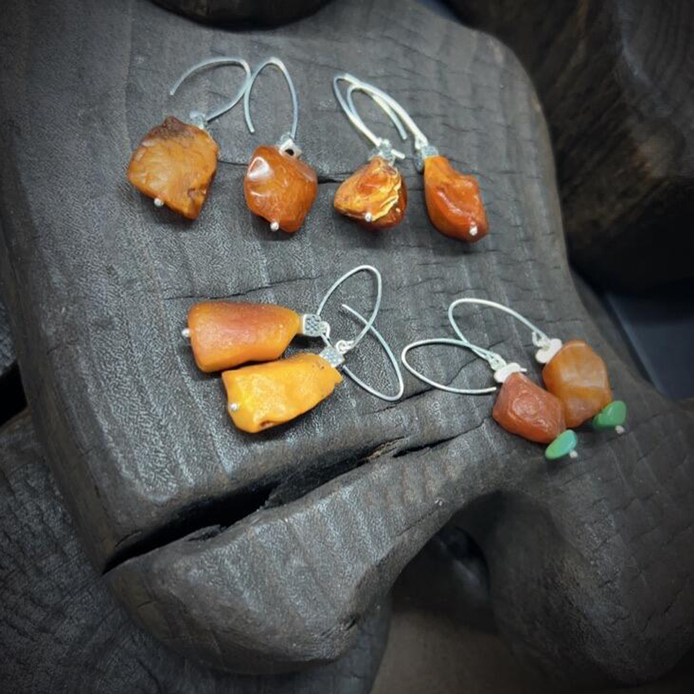 Tibetan Natural Raw Amber Silver Earrings For Wealth