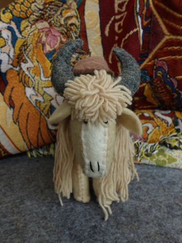 Handcrafted Yak Wool Yak Figure – Natural Elegance & Artisan Craftsmanship - Kailash Energy