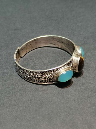 Tranquil Strength Bracelet | Pure Silver Bangle with Aquamarine and Tiger Eye for Calm and Protection - Kailash Energy