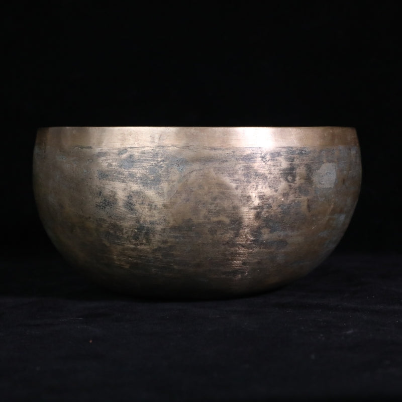 Antique Tibetan Singing Bowl Collection Meditation puretibetan