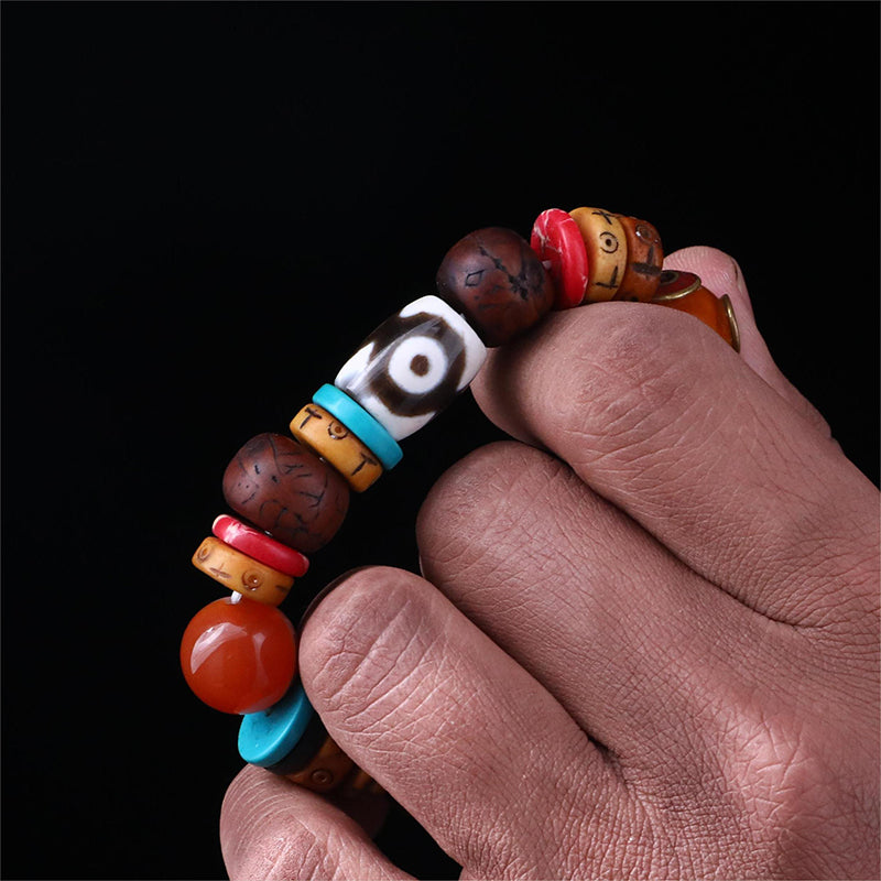 The Tibetan King's Spiritual Practice Three-Eyed Dzi Bead Bracelet puretibetan