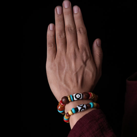 Tibetan Beaded Yak Bone & Three-Eyed Dzi Bead Bracelet & The Tibetan King's Spiritual Practice Three-Eyed Dzi Bead Bracelet puretibetan